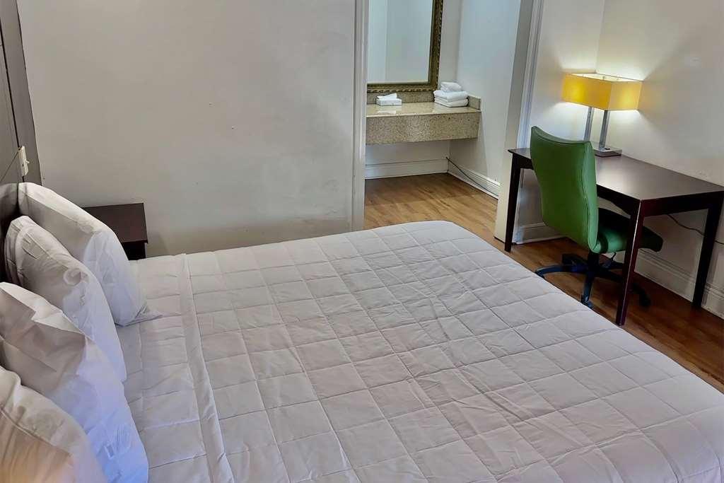 Travelodge By Wyndham Baton Rouge East Ruang foto